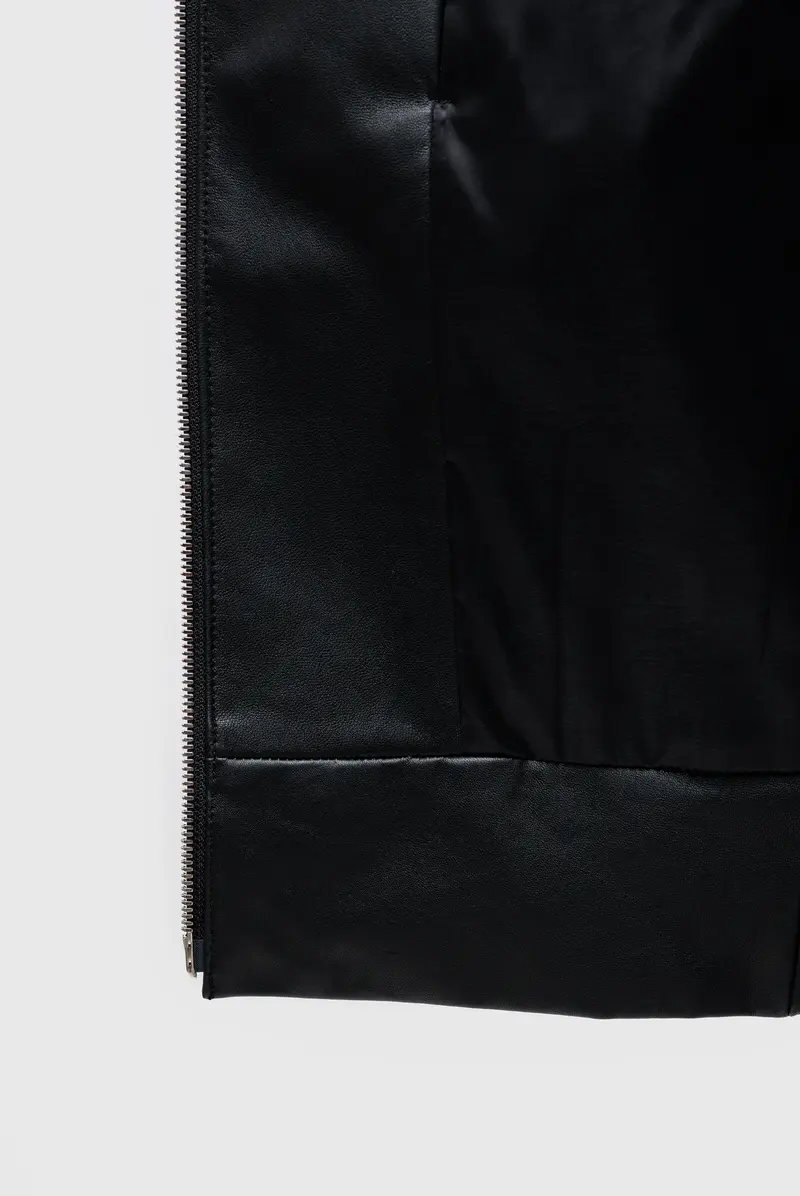 Куртка Attachment