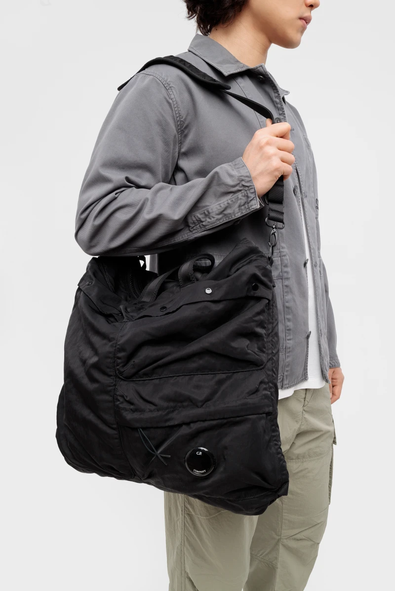 Сумка C.P. Company nylon b tote bag black 9113241044 - купить в