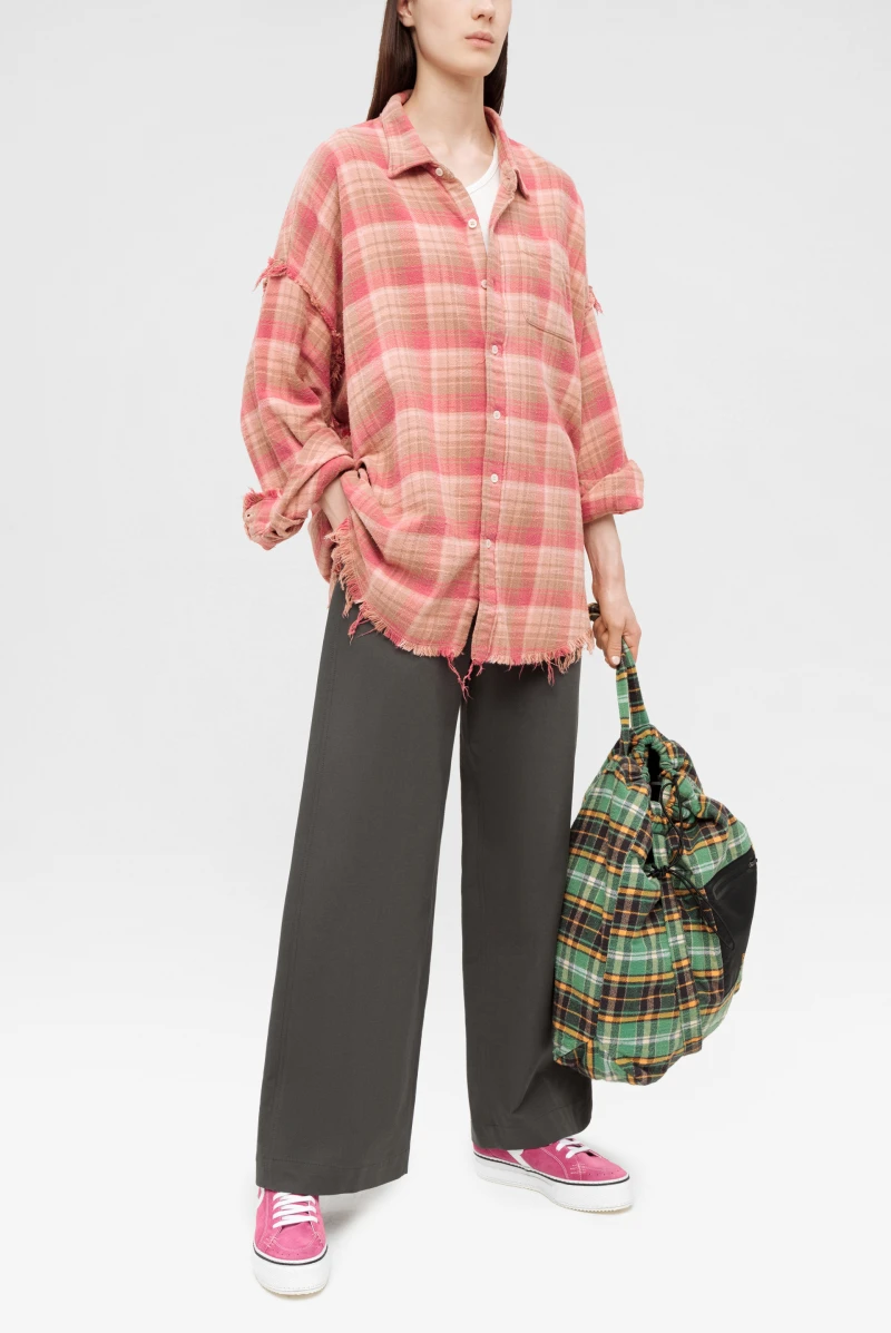 Рубашка R13 shredded seam drop neck shirt overdyed lt pink plaid