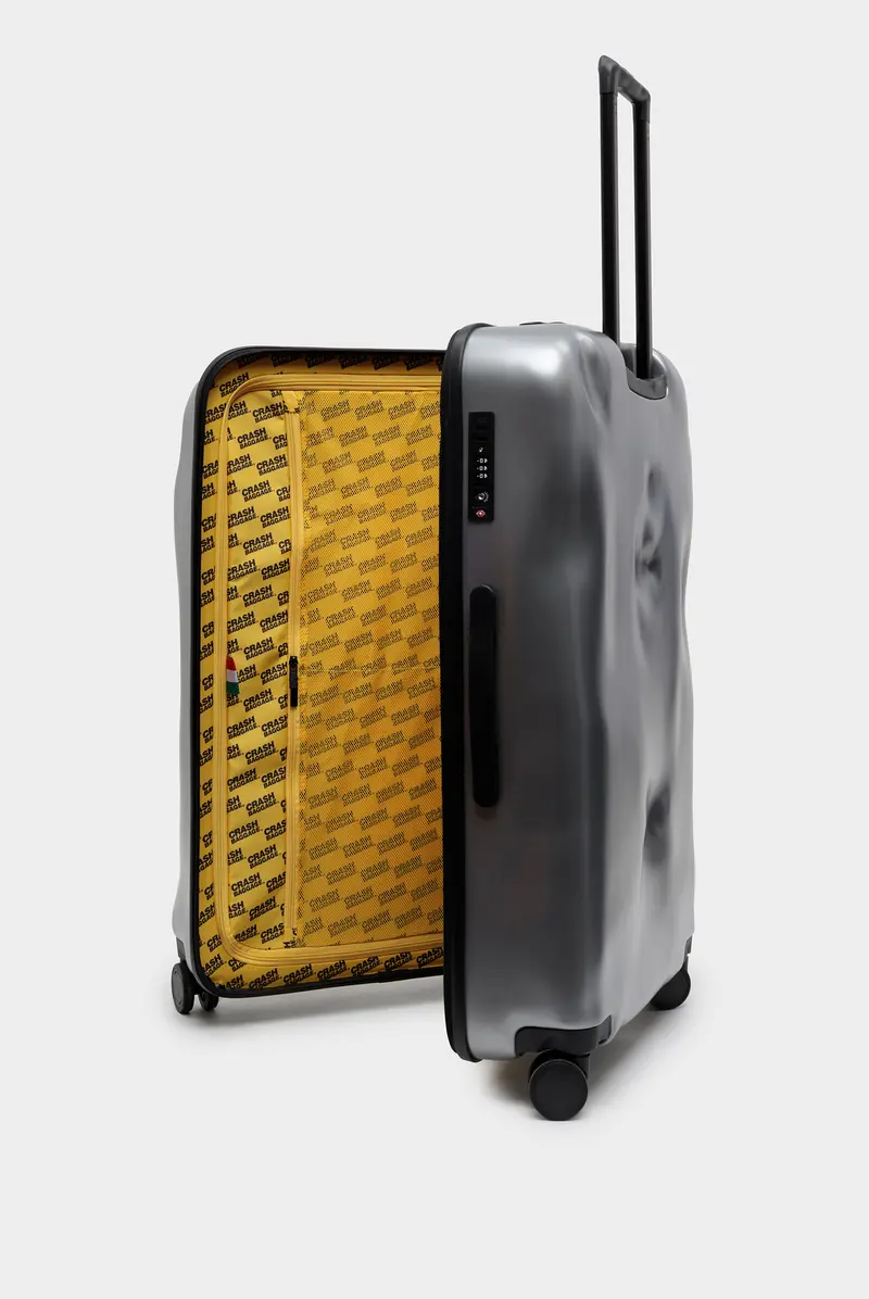 Чемодан Crash Baggage