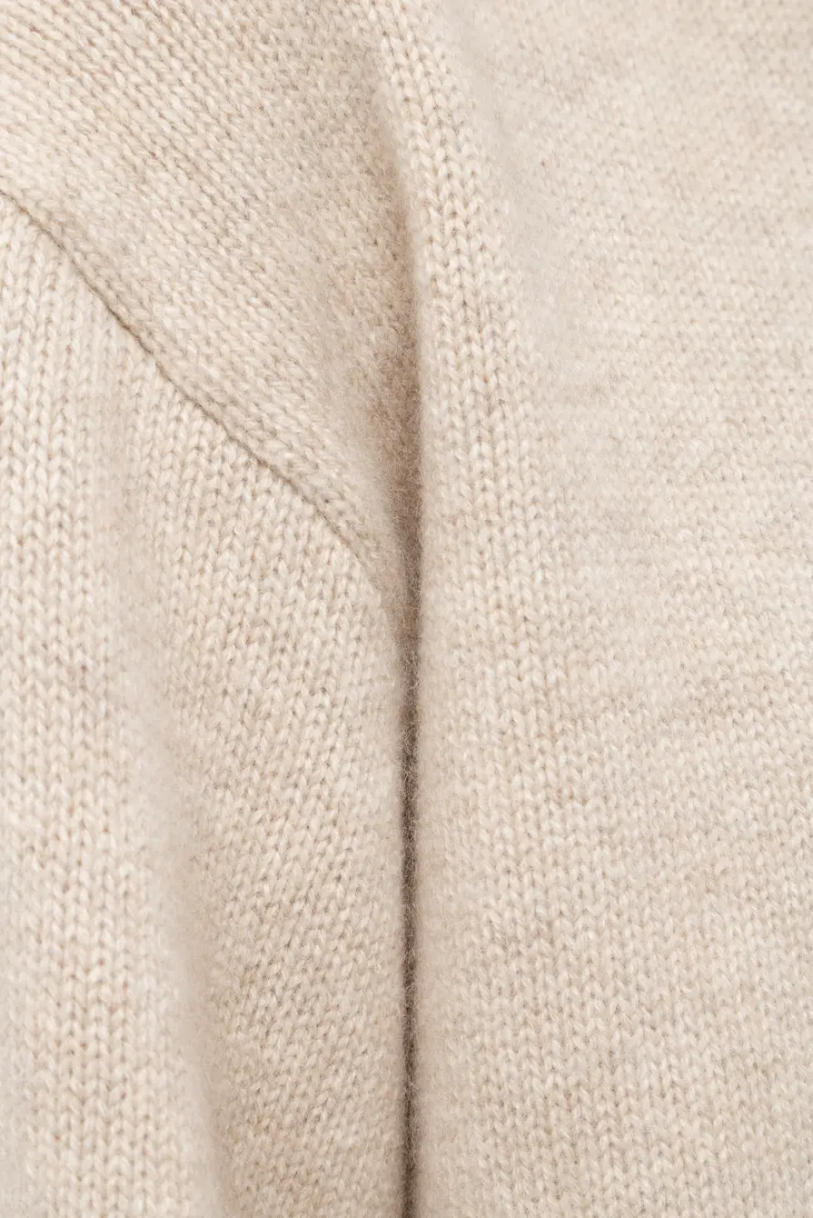 Свитер AND the brand