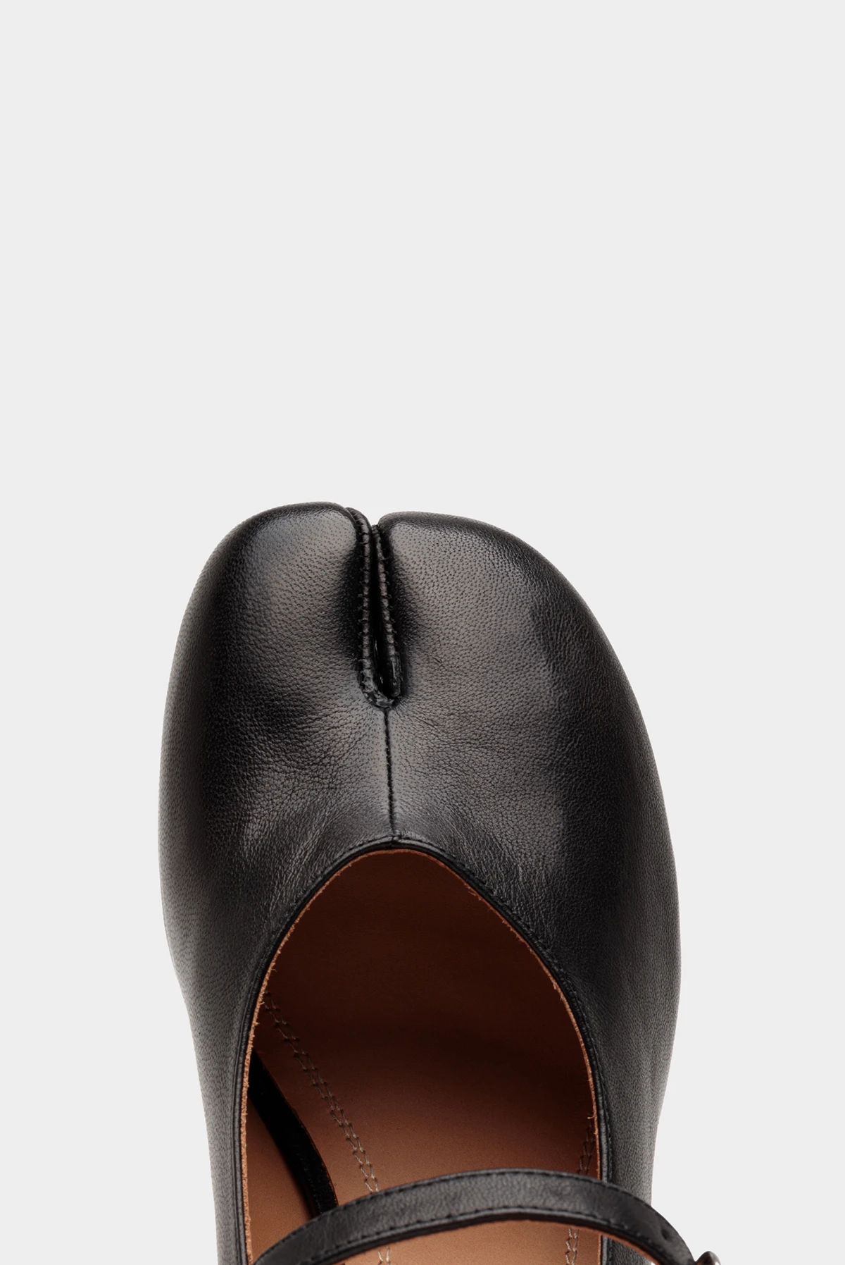 Maison Margiela tabi mary jane h60 black 9050242003 171490 Leform