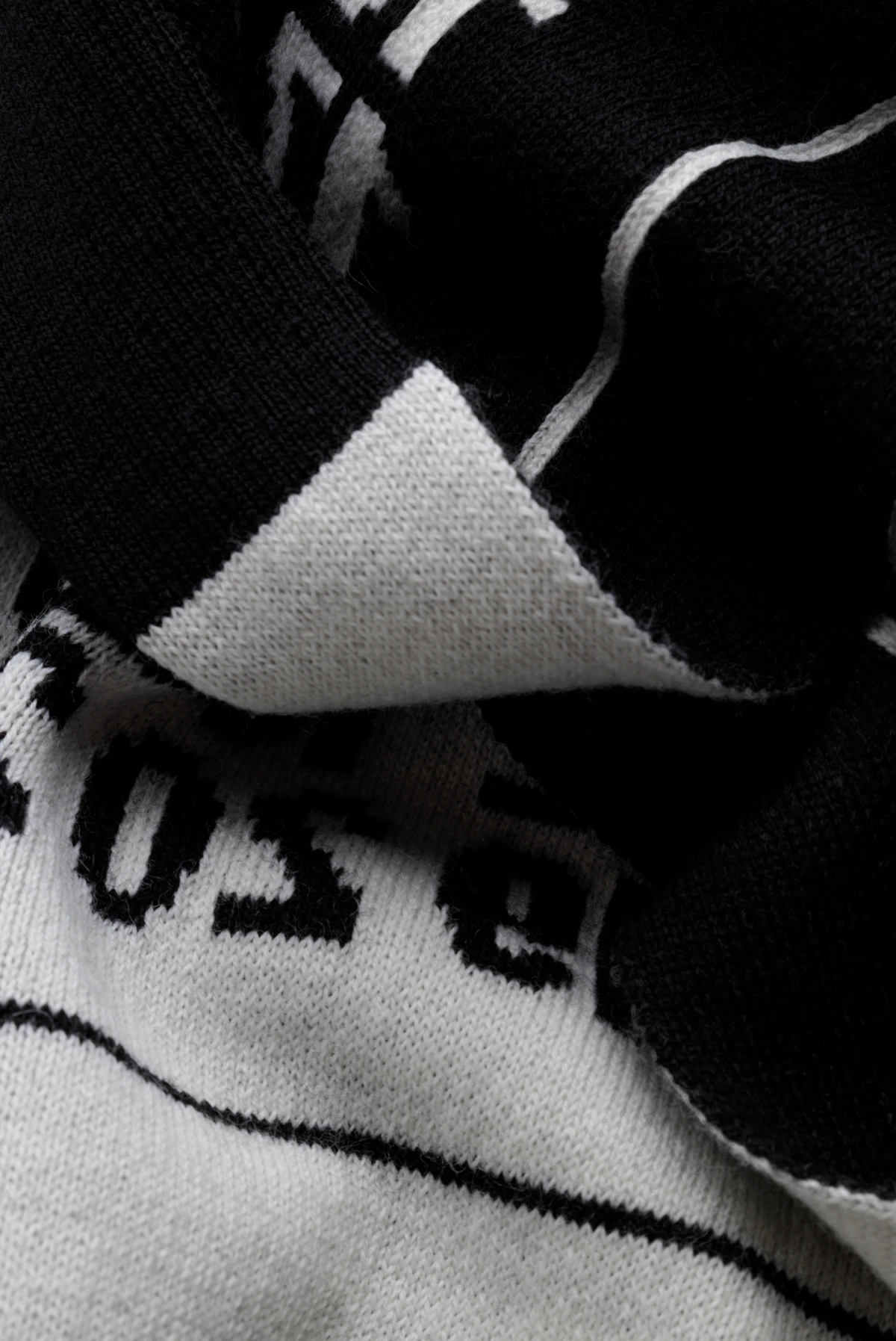Шарф MM6 Maison Margiela