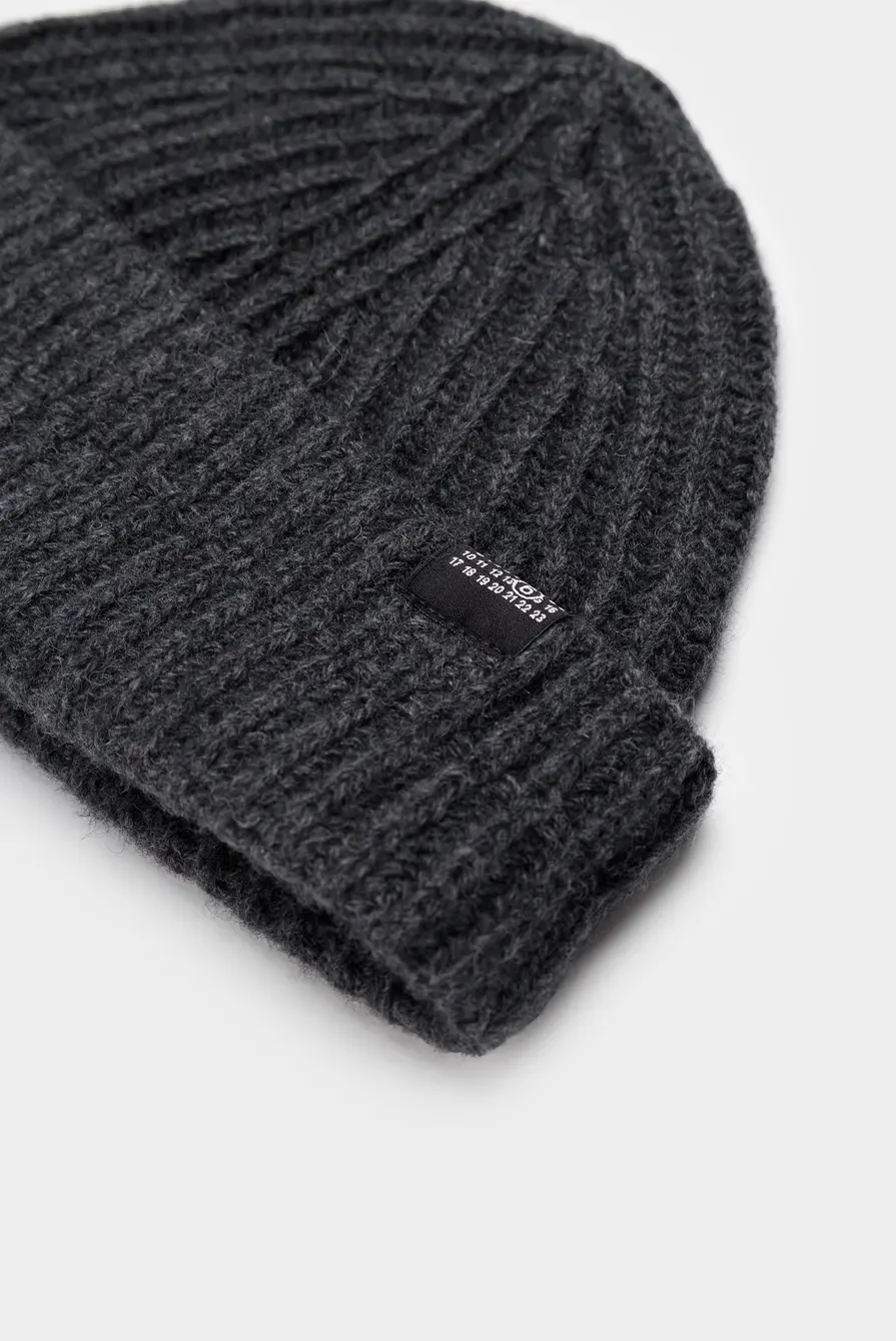 Шапка MM6 Maison Margiela