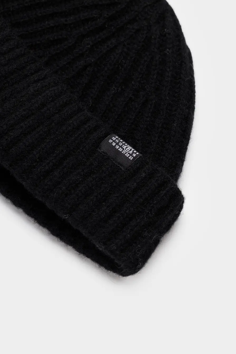 Шапка MM6 Maison Margiela
