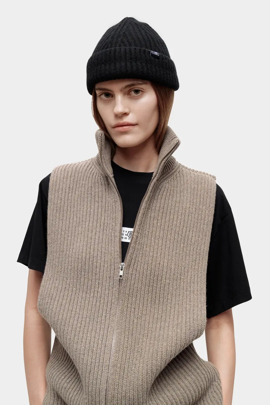 Шапка MM6 Maison Margiela