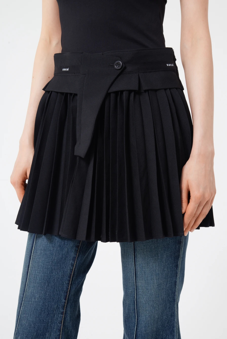 Джинсы Sacai