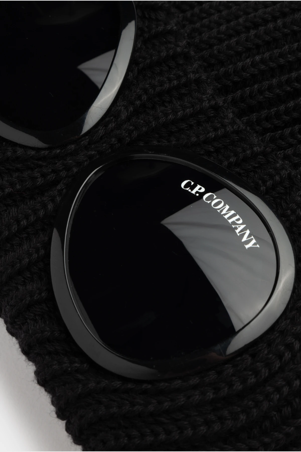Шапка C.P. Company