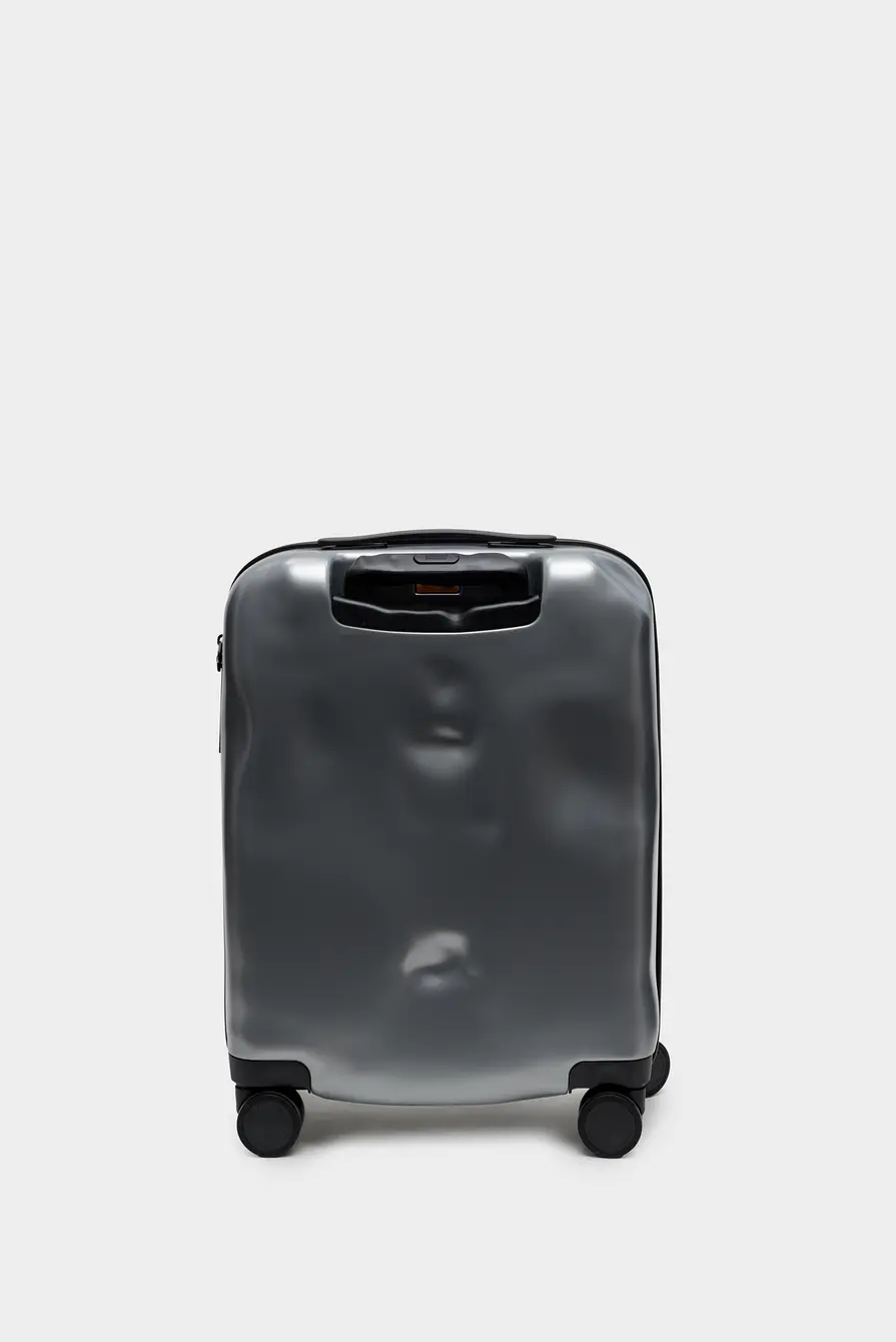 Чемодан Crash Baggage