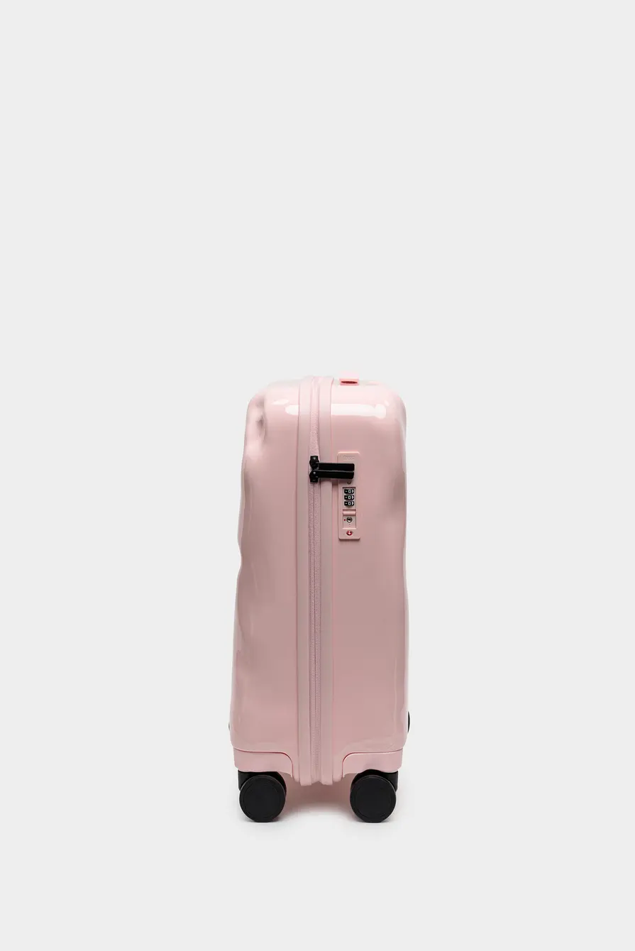 Чемодан Crash Baggage