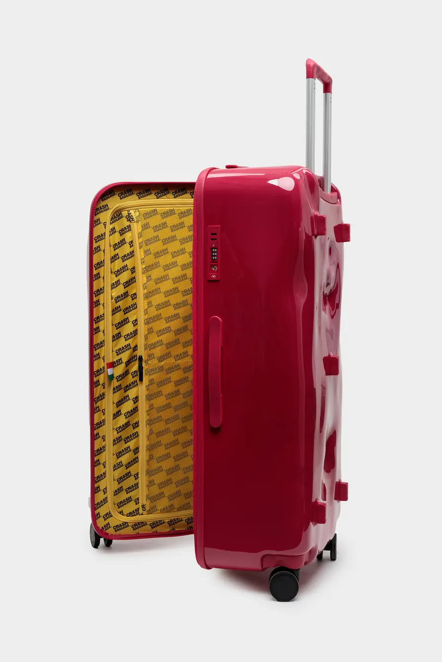Чемодан Crash Baggage