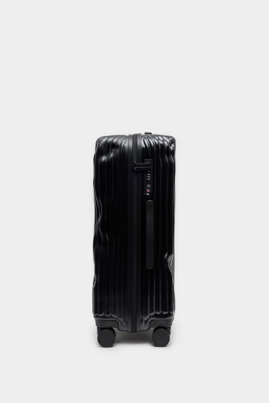 Чемодан Crash Baggage