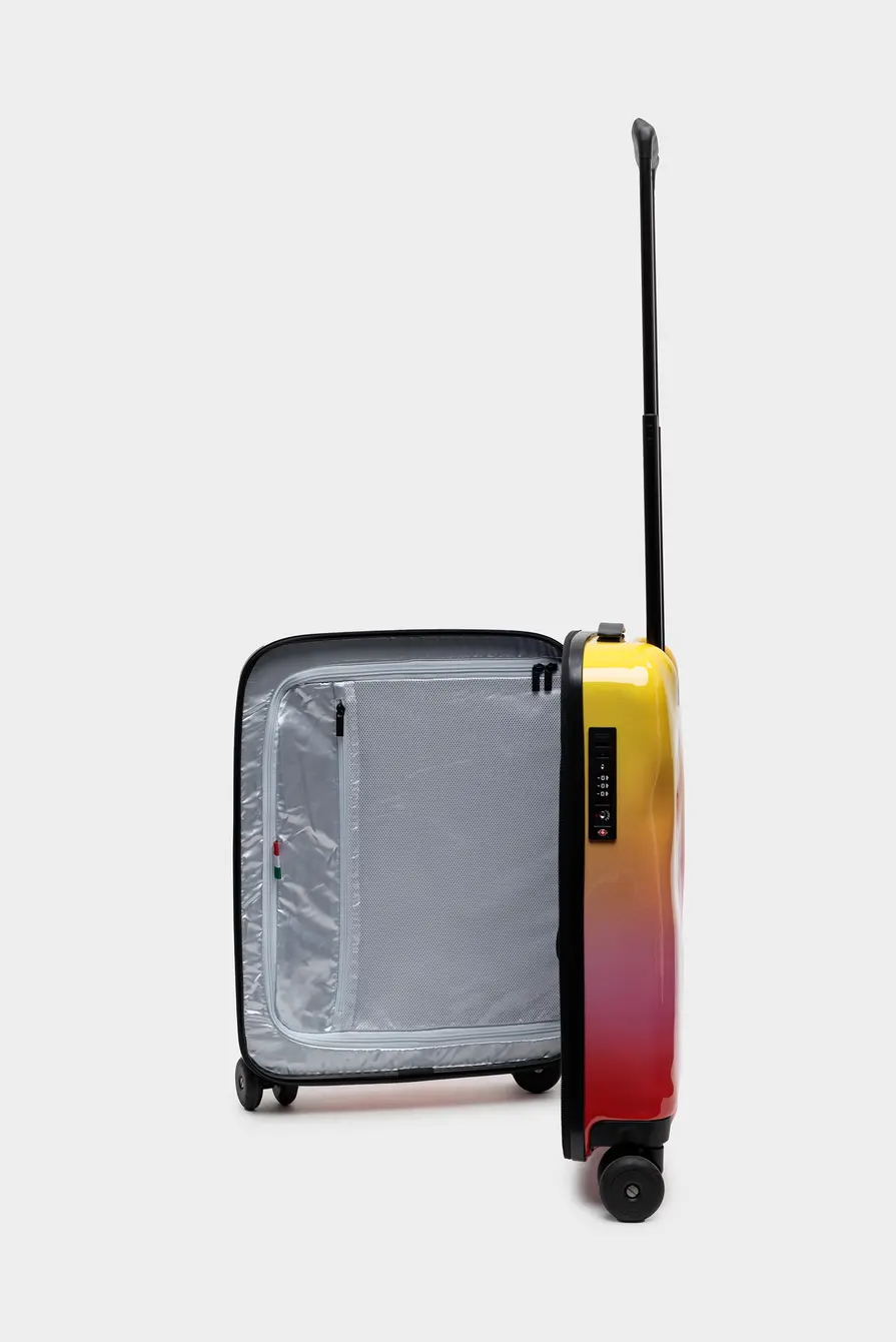 Чемодан Crash Baggage