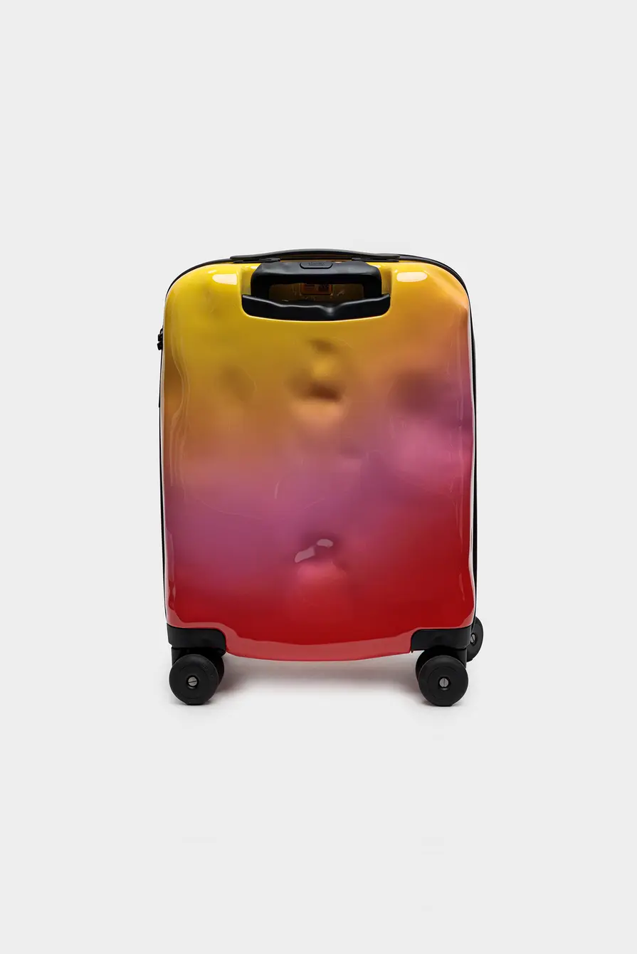 Чемодан Crash Baggage