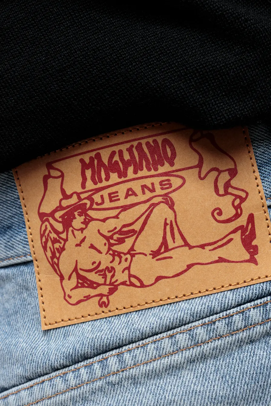 Джинсы Magliano