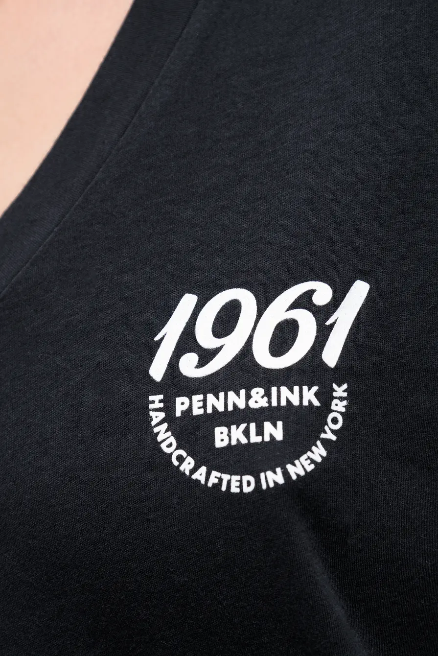 Футболка PENN & INK