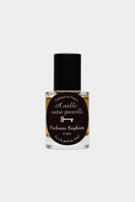 Парфюмированная вода Parfums Sophiste
