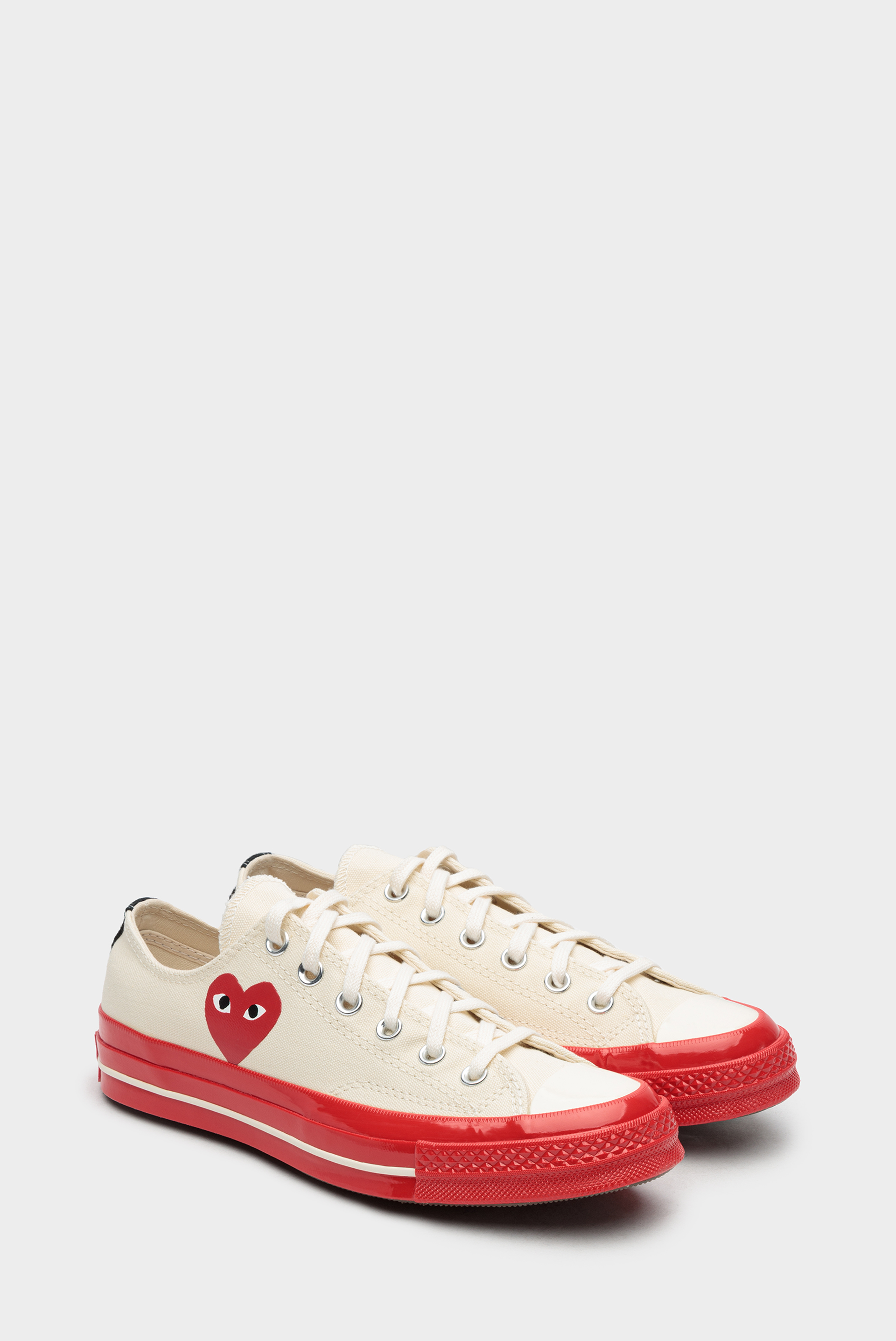 Commes des garcons 2025 white converse