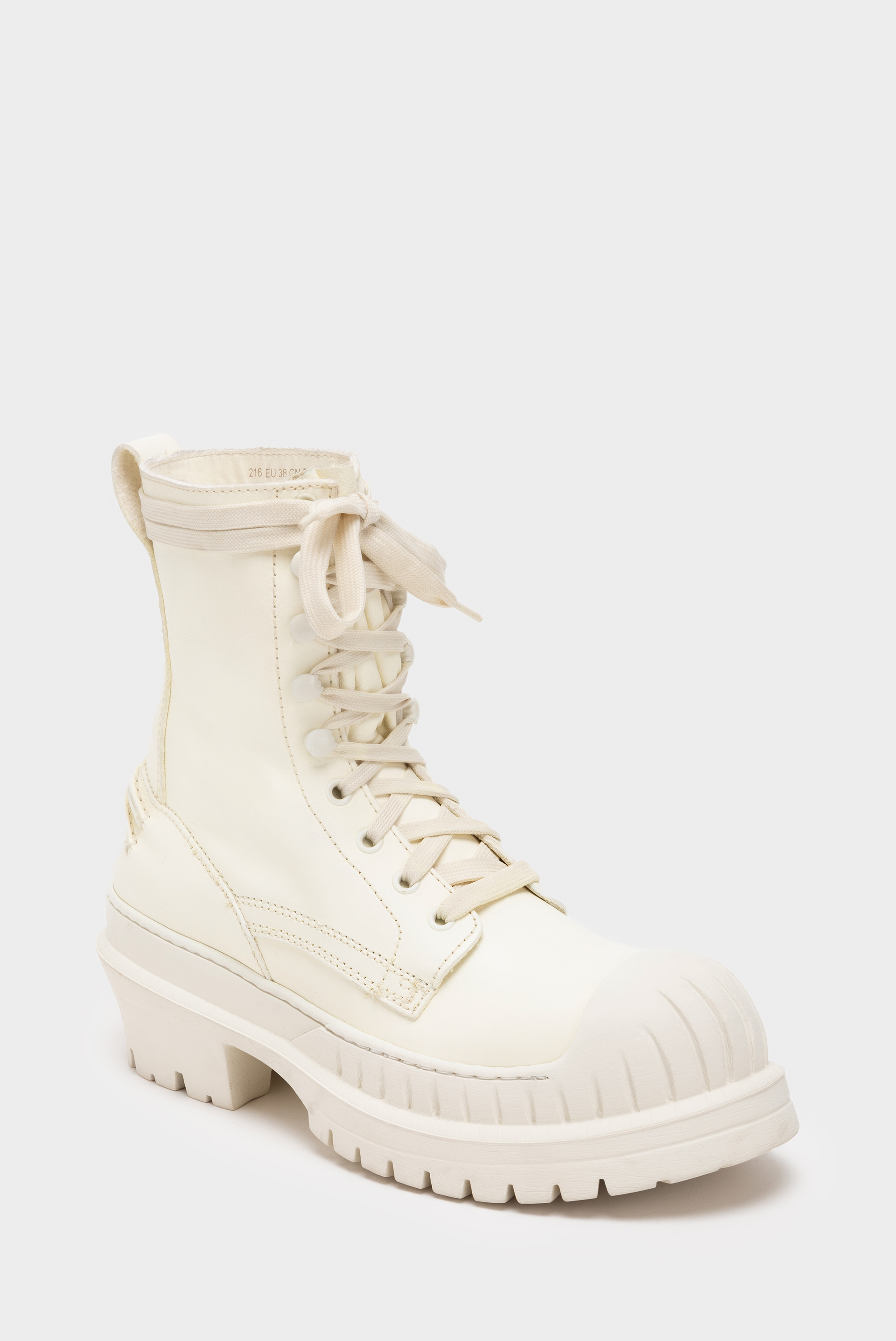 Acne combat store boots